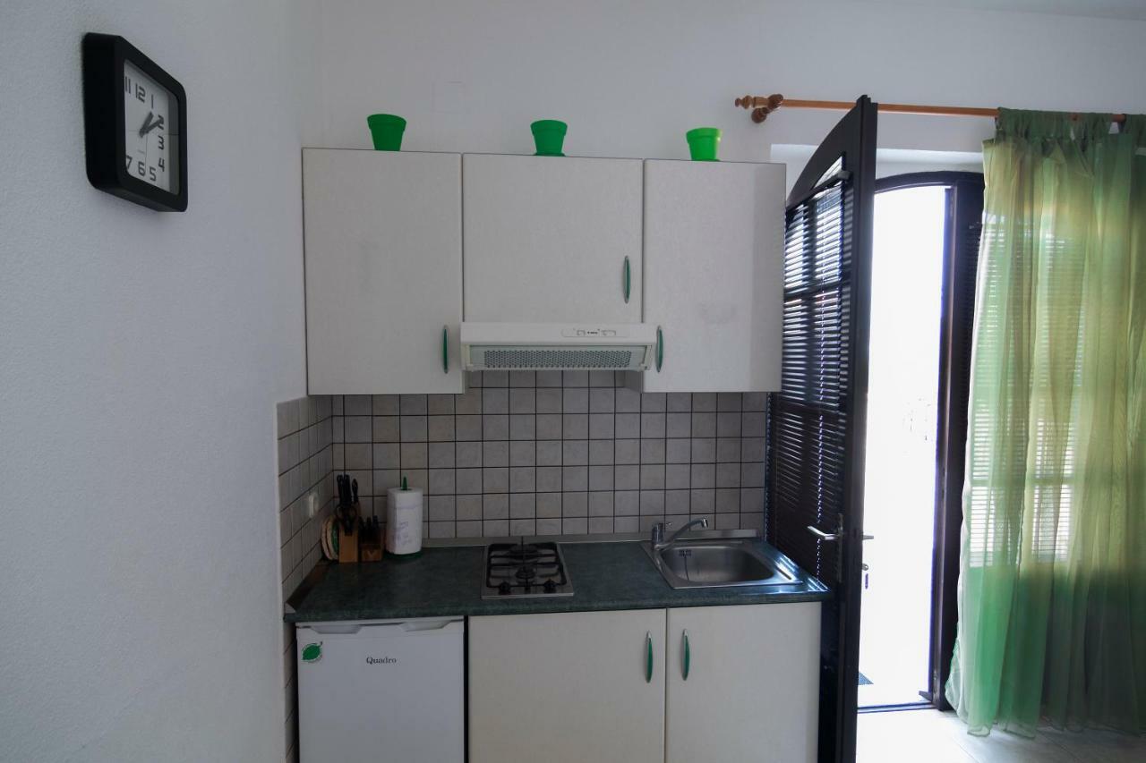 Apartments Ivana Postira Eksteriør bilde